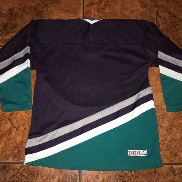 Vintage 90’s CCM NHL Anaheim Mighty Ducks Hockey Jersey - Picture 2 of 3